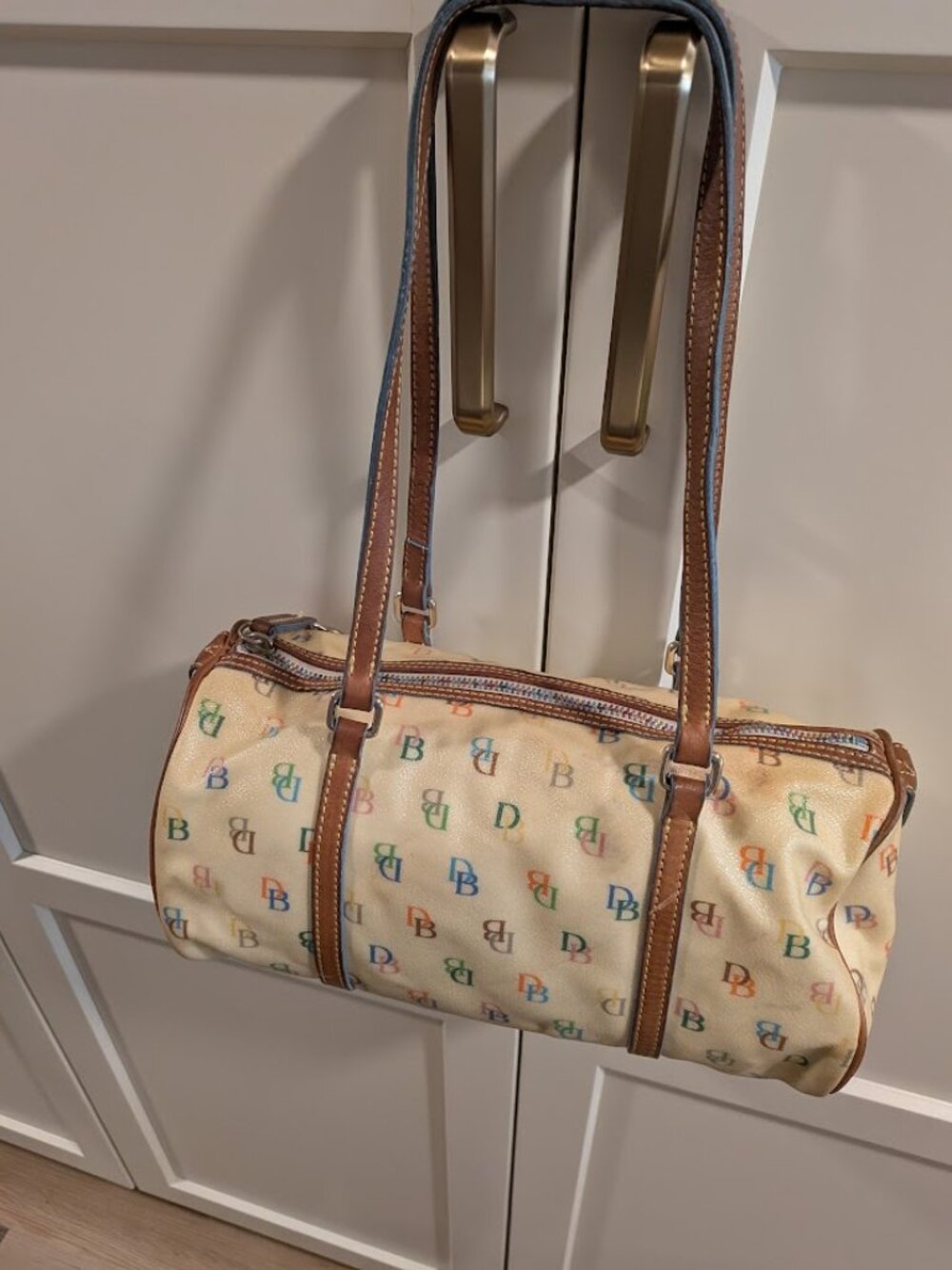 Vintage Dooney & Bourke Multicolor Monogram Barrel Bag Y2K White Rainbow Zip